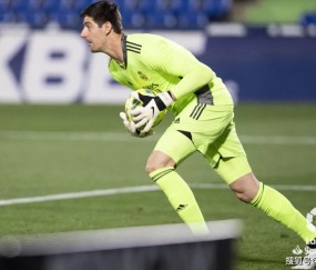 APP下载-赛后西甲传出新动向，阿贾克斯强势反弹，管理层表态——气氛紧张，控场能力受关注的简单介绍