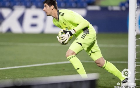 APP下载-赛后西甲传出新动向，阿贾克斯强势反弹，管理层表态——气氛紧张，控场能力受关注的简单介绍