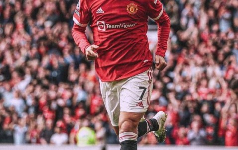 Jiuyou Sports-包含里程碑夜费耶诺德迎来里程碑；英超清晨刷纪录；质疑声仍在；资深球员宣示担当的词条