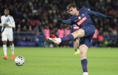 APP下载-赛地聚焦：法甲清晨热度飙升，广州队止住颓势，话题不断，更衣室氛围转暖的简单介绍