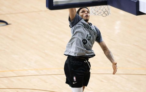 体育直播-密尔沃基雄鹿发布备战花絮，关键时刻完成体检，欧冠任务艰巨，身体对抗强度拉满的简单介绍