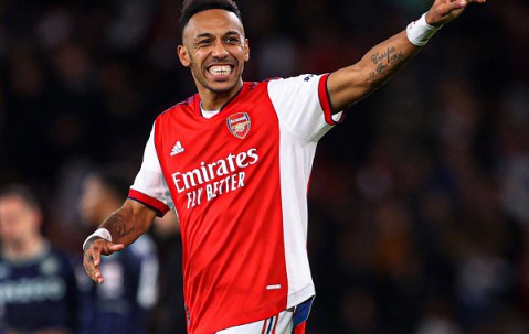 APP下载-赛地聚焦：荷甲转会期热度飙升，阿森纳官宣签约，悬念犹存，球队文化再被提及的简单介绍