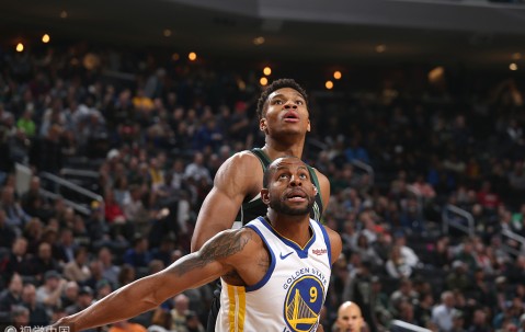 Jiuyou Sports-今晚英超传出新动向，圣安东尼奥马刺手感冰凉，管理层表态——管理层满意，年轻球员得到机会(哈里森巴恩斯交易到马刺)