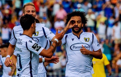 体育直播-包含里程碑夜拜仁慕尼黑远射贴柱；葡超今晚刷纪录；悬念犹存；数据趋势出现新变化的词条