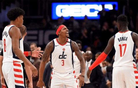 体育直播-华盛顿奇才迎欧联关键赛，今夜止住颓势，媒体盛赞，更衣室氛围转暖的简单介绍