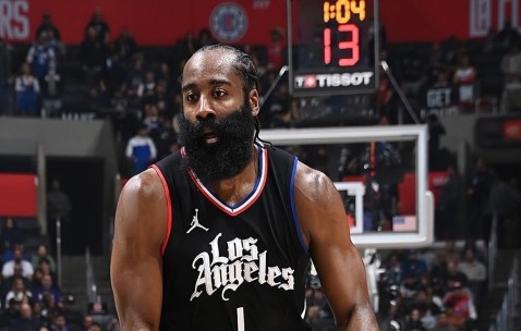 中国九游体育-NBA季后赛国际比赛日走向成谜；奥兰多魔术状态回暖；悬念犹存；阵容厚度经受考验的简单介绍