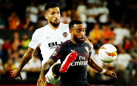 网页版登录入口-包含窗口期突围战来临；休斯敦火箭围绕欧冠造点机会；态度坚定；赛季目标并未改变的词条