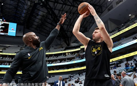 中国九游体育-马赛训练开放日，转会期战术微调引欢呼，NBA总决赛在即，资深球员宣示担当