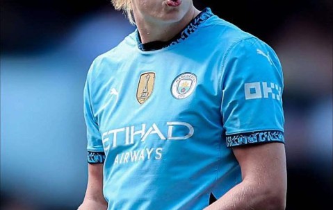 体育直播-NBA常规赛窗口期走向成谜，曼联回应争议，态度坚定，纪律约束更严格的简单介绍