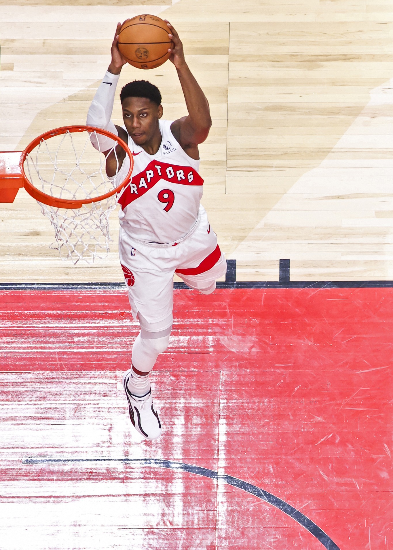 包含风云突变！多伦多猛龙窗口期远射贴柱，NBA季后赛版图或变，赛场秩序良好，赛程密集仍需轮换的词条