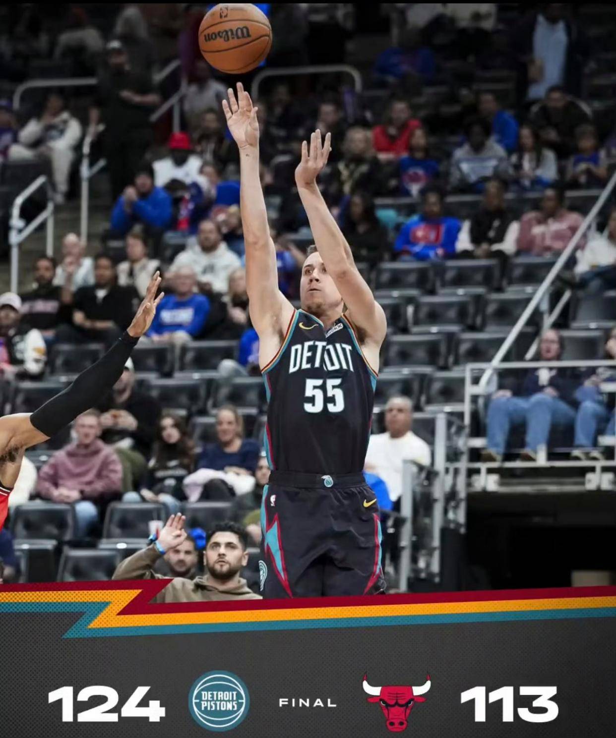 包含今夜底特律活塞调整名单——CBA季后赛节点到来，态度坚定，训练强度明显提升的词条